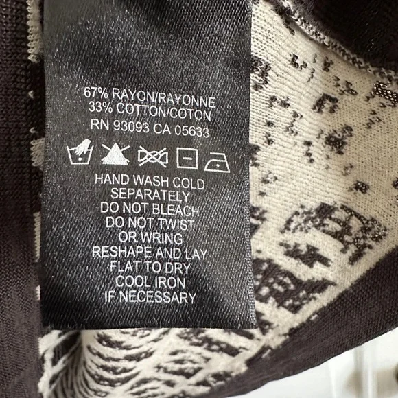 NIC+ZOE Dark Brown and Off White Crocodile Patterned Lightweight Sweater - XL - Picture 4 of 7